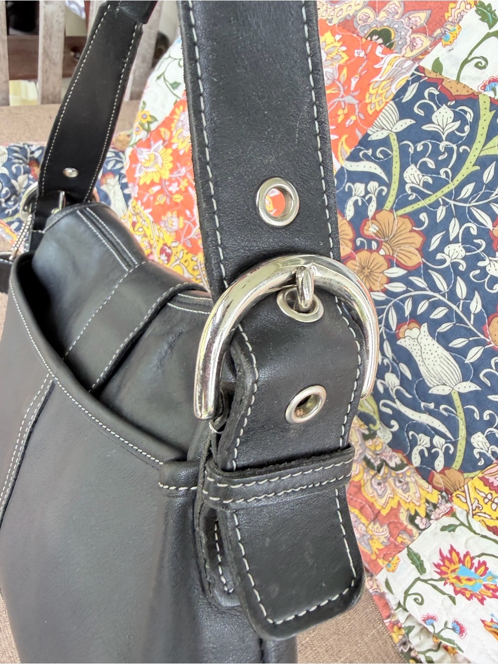Vintage Coach Soho 9248 Black Leather Shoulder Bag Y2K Buckle Flap Purse - Picture 5 of 16